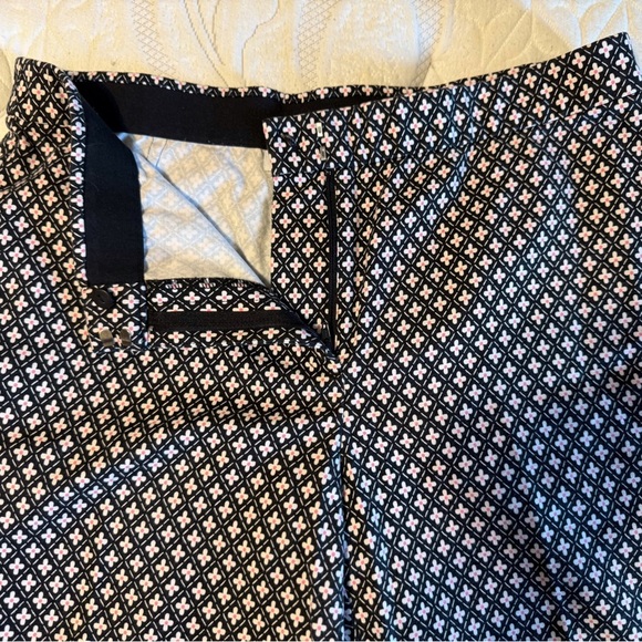 “J. JILL” Geometric Floral Stretch Ankle Pant - Picture 8 of 15